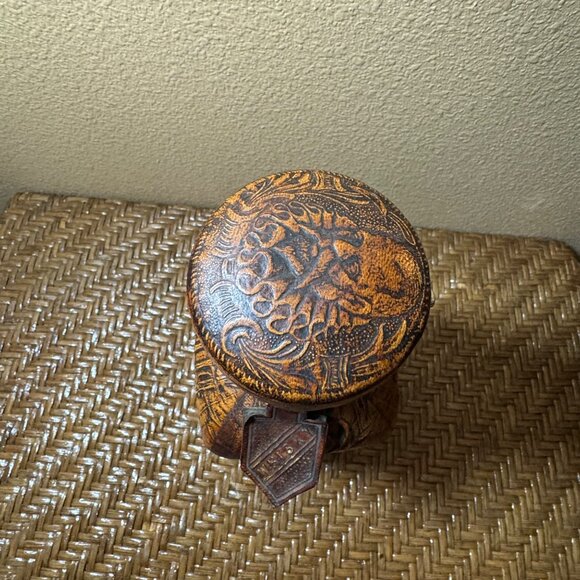 Vintage Embossed Leather Wrapped Decanter With Cork Stopper & WHISKY Tag - Picture 3 of 15